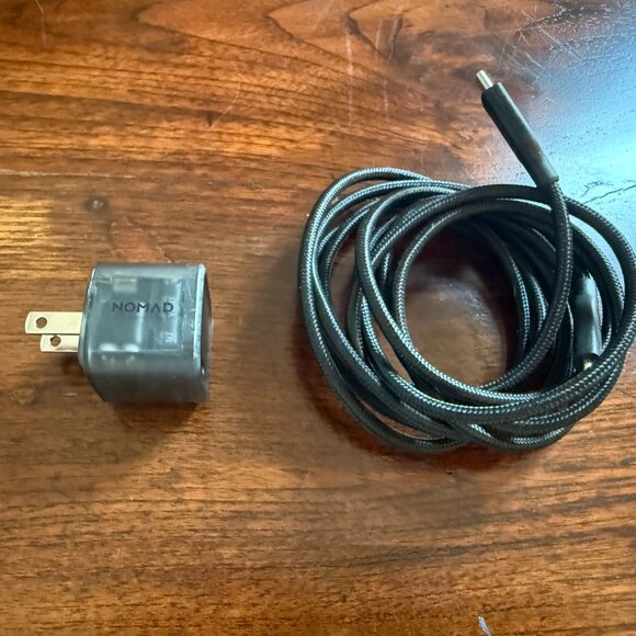 Nomad Base One Max Charging Station for Apple Watch and iPhone - Picture 4 of 8